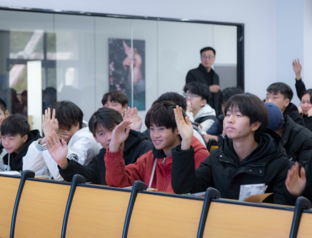 家校社心思干涉机制以减轻学生突